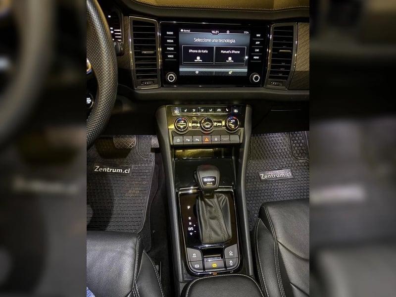 Skoda KODIAQ 2.0 TSI STYLE 4X4 DSG7 AT 5P 2024 - Imagen 17 de 20