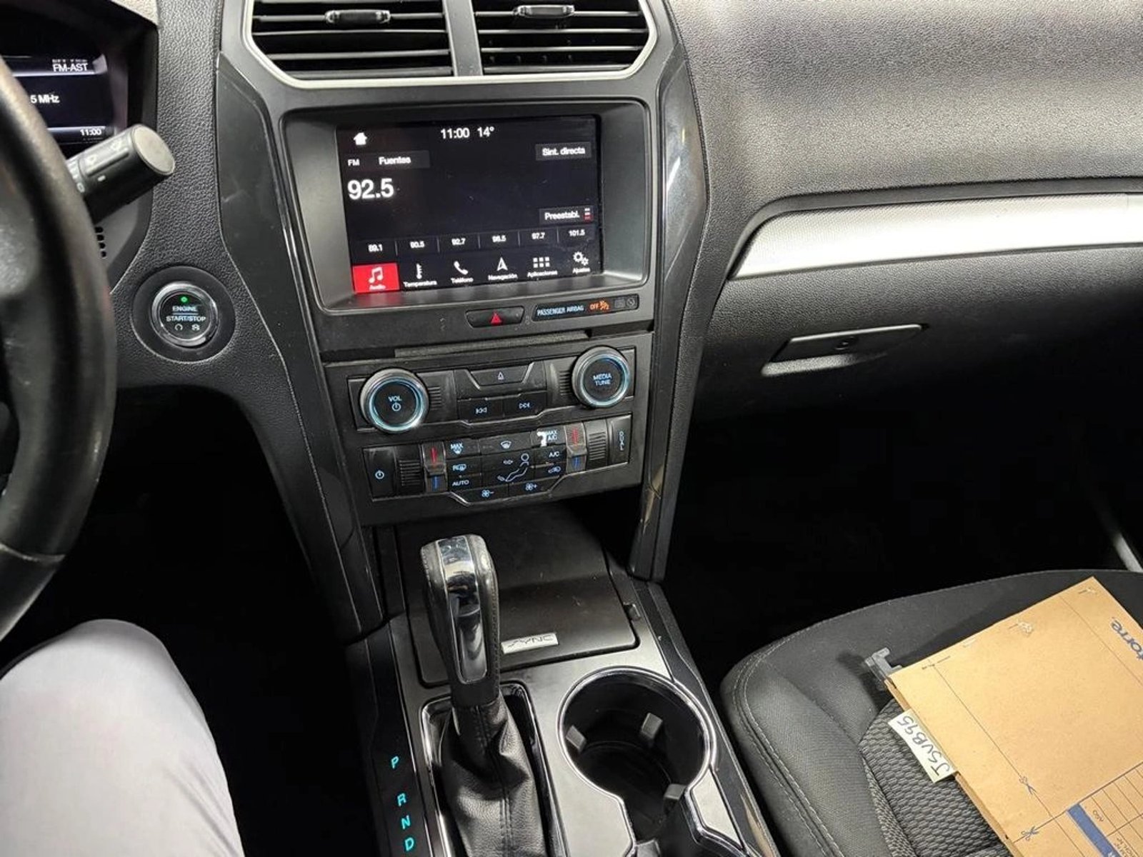 Ford EXPLORER 3.5 XLT 4X2 3 CORRIDAS AT 5P 2017 - Imagen 15 de 20