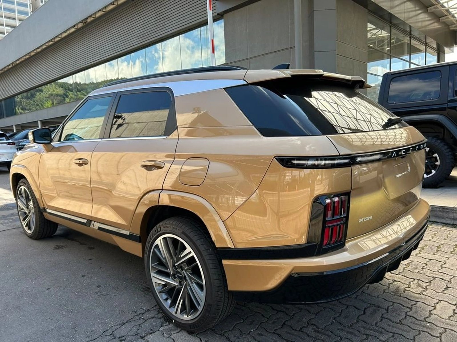 SsangYong TORRES LIMITED 1.5T 4WD 6AT 2026 - Foto 4 de 16