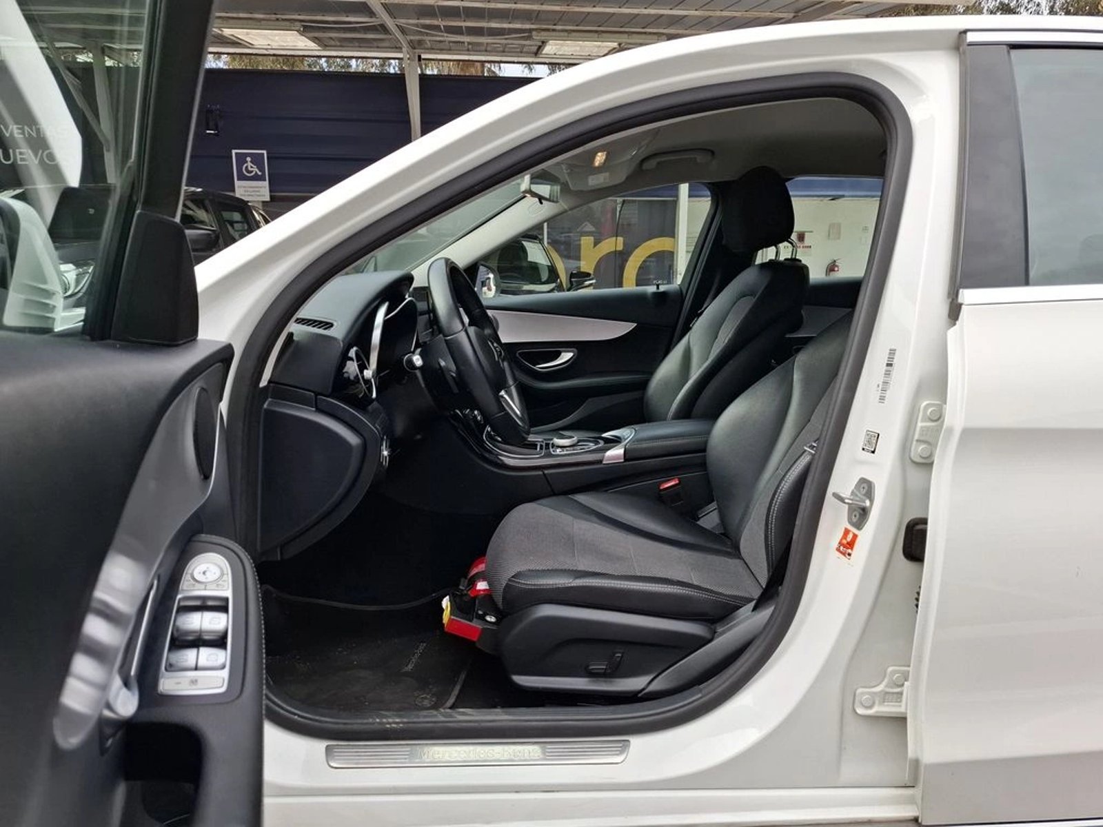 MERCEDES-BENZ C 180 1.6 FL SPORT 4X2 AT 4P 2019 - Imagen 12 de 20