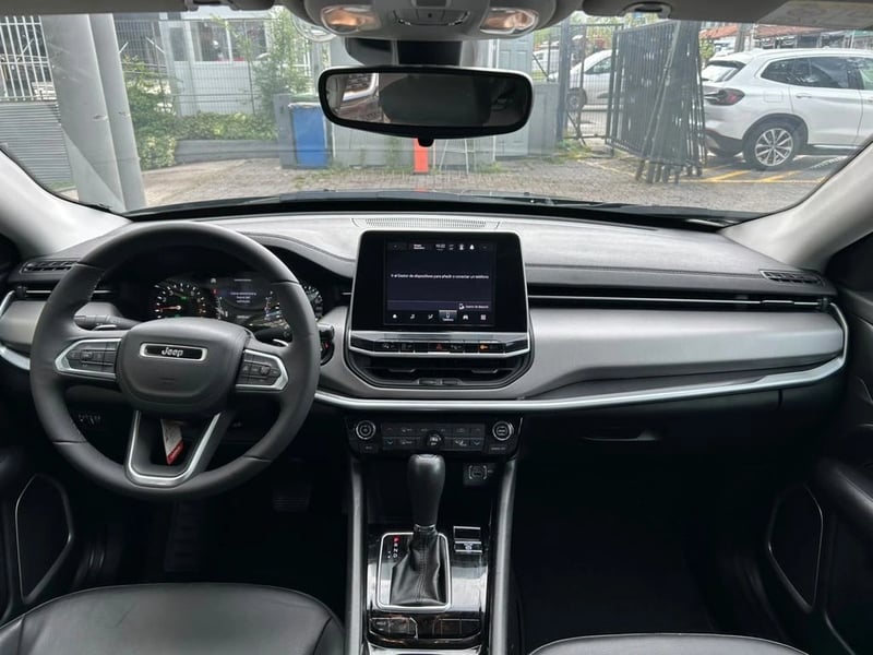 Jeep COMPASS LONGITUDE 4X2 1.3 AUT 2025 - Imagen 8 de 16