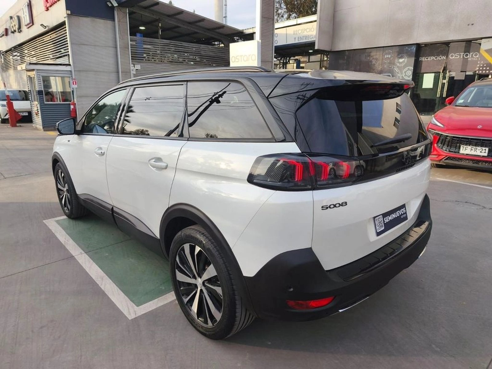 Peugeot 5008 GT LINE BLUEHDI 130 1.5 AUT DIESEL 2023 - Imagen 9 de 20