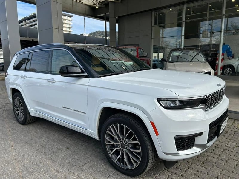 Jeep CHEROKEE L SUMMIT 4X4 3.6 AUT 2024 - Imagen 4 de 15