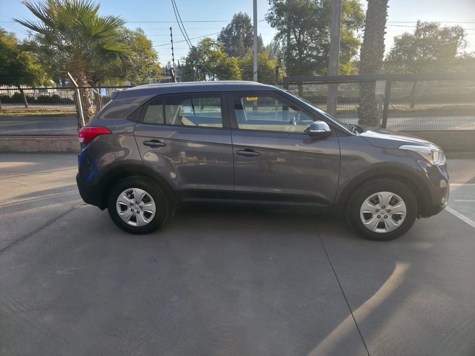 Hyundai CRETA 1.6 PLUS FL MT 2020 - Foto 5 de 20