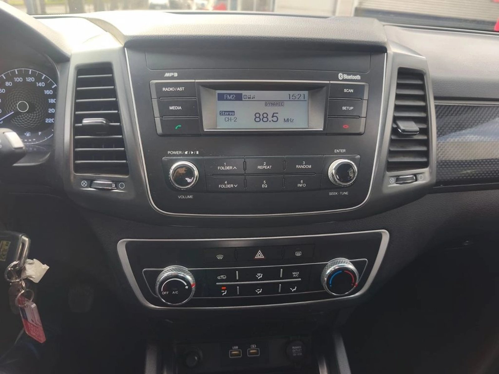SsangYong GRAND MUSSO MUSSO GRAND 2.2 MT DSL 2024 - Imagen 14 de 19
