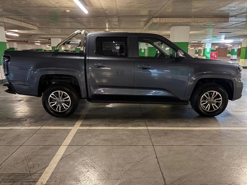 JMC GRAND AVENUE 4X2 2.3 MT 2024 - Imagen 4 de 17