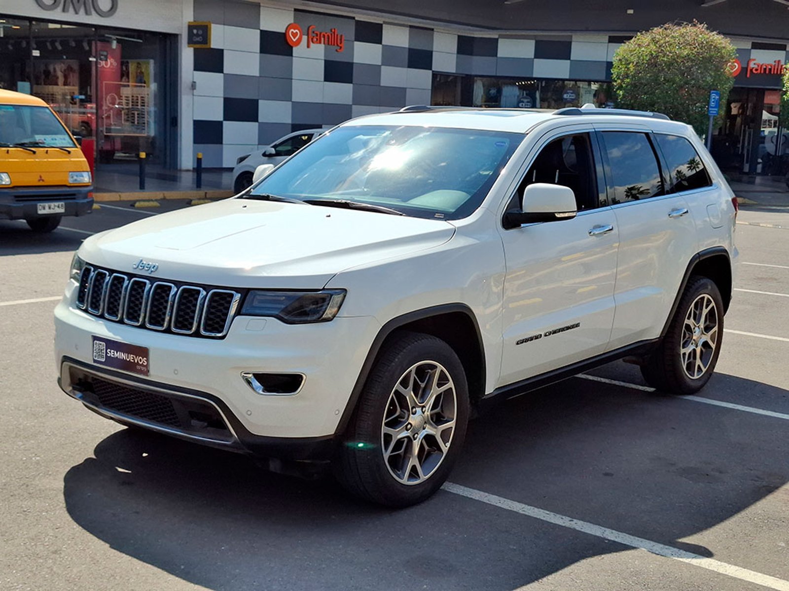 Jeep Grand Cherokee 3.6 Limited 4x4 A… 2022 en La Florida