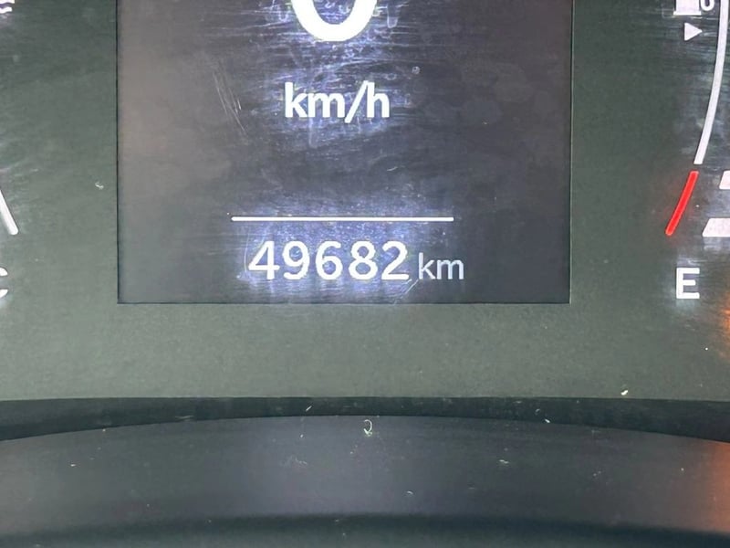 Jeep RENEGADE 1.8 SPORT LX 4X2 AT 5P 2023 - Imagen 13 de 16