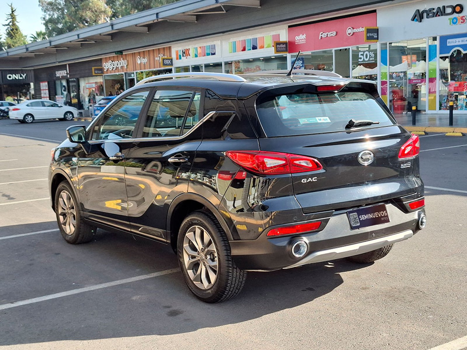 GAC Motor GS3 1.5 GB 4X2 MT 5P SUNROOF 2023 - Foto 5 de 20