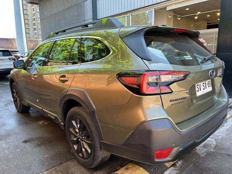 Subaru OUTBACK 2.4T Field Edition AWD CVT 2023 - Imagen 6 de 16