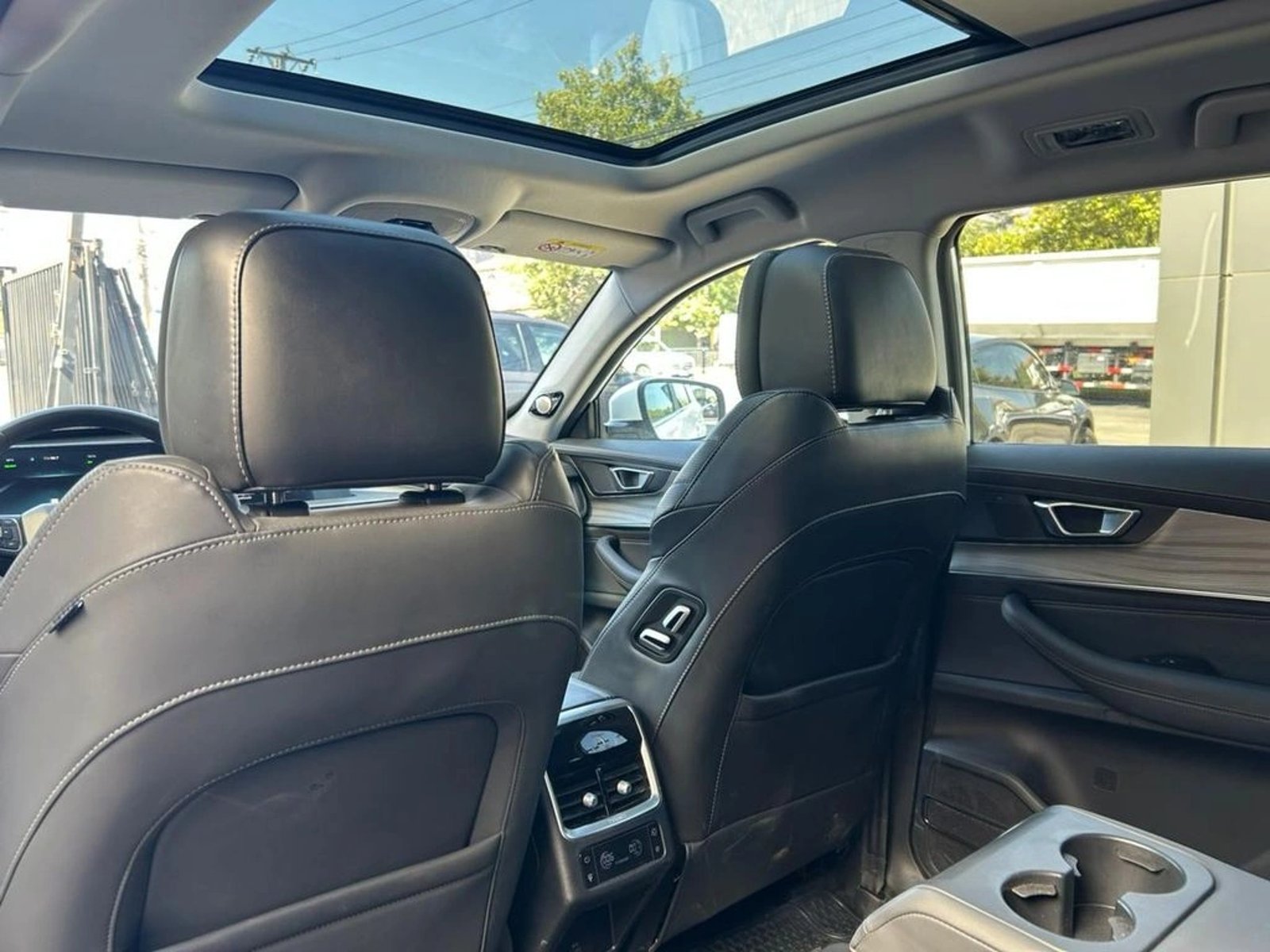 Chery TIGGO 8 PRO PRO MAX 1.5T HIBRIDO 2024 - Imagen 12 de 16