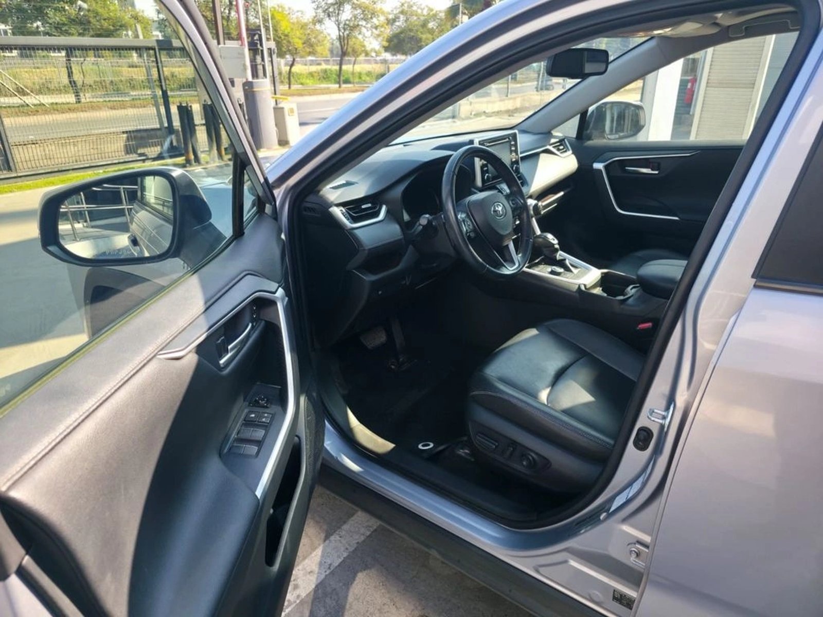 TOYOTA RAV4 2020 - Imagen 11 de 20