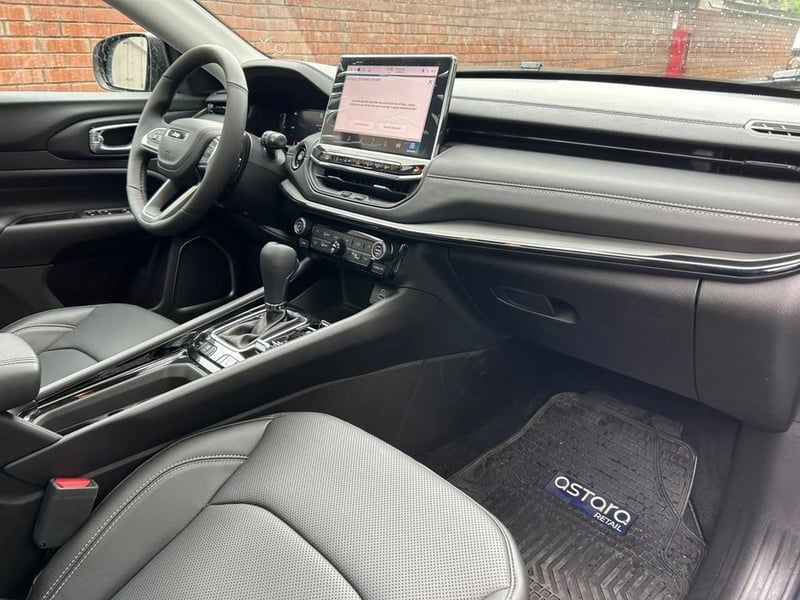Jeep COMPASS 1.3 4XE ALTITUDE HYBRID AWD AT 5P 2024 - Imagen 11 de 15