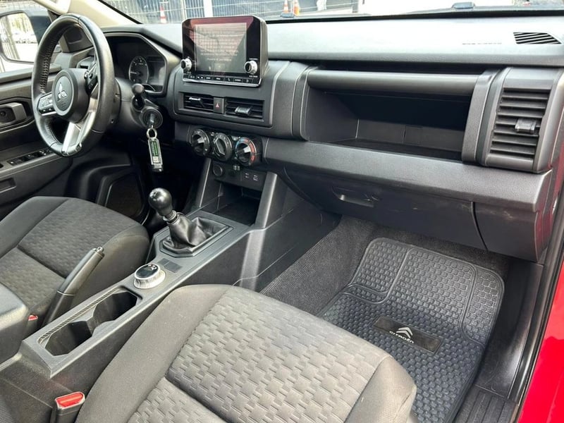 Mitsubishi L200 KATANA XRT 4X4 2.4 2024 - Imagen 10 de 17