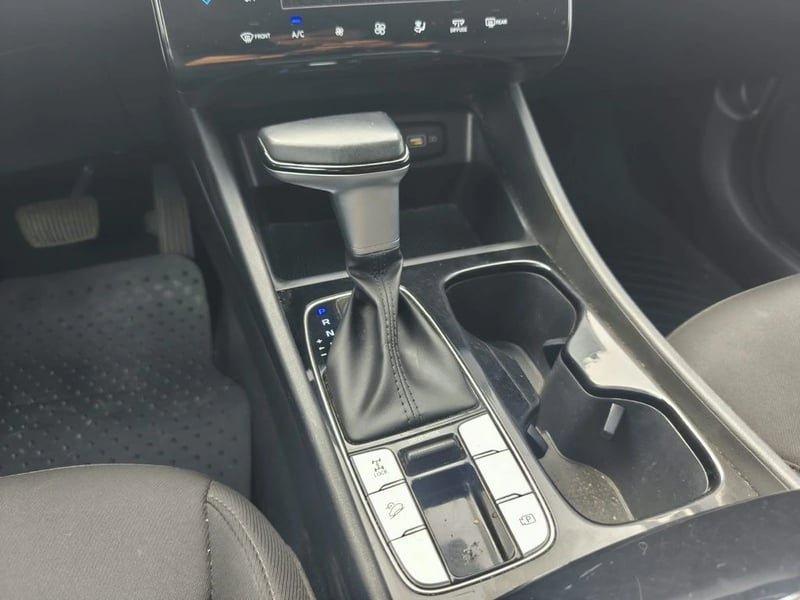 Hyundai TUCSON NX4 MPI 4X4 2.0 AUT 2023 - Imagen 19 de 20