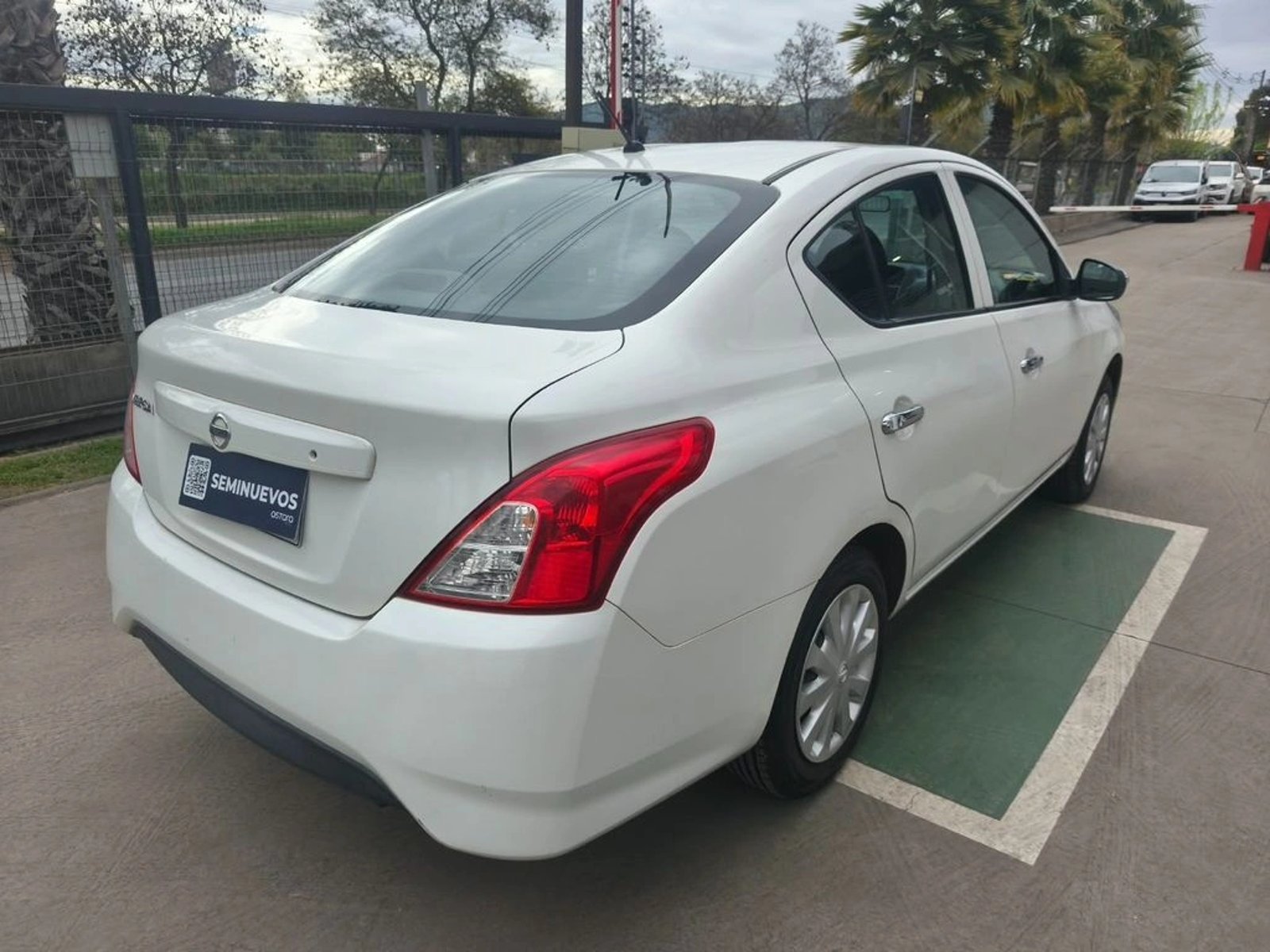 Nissan VERSA SENSE 1.6 AT 2021 - Foto 4 de 20
