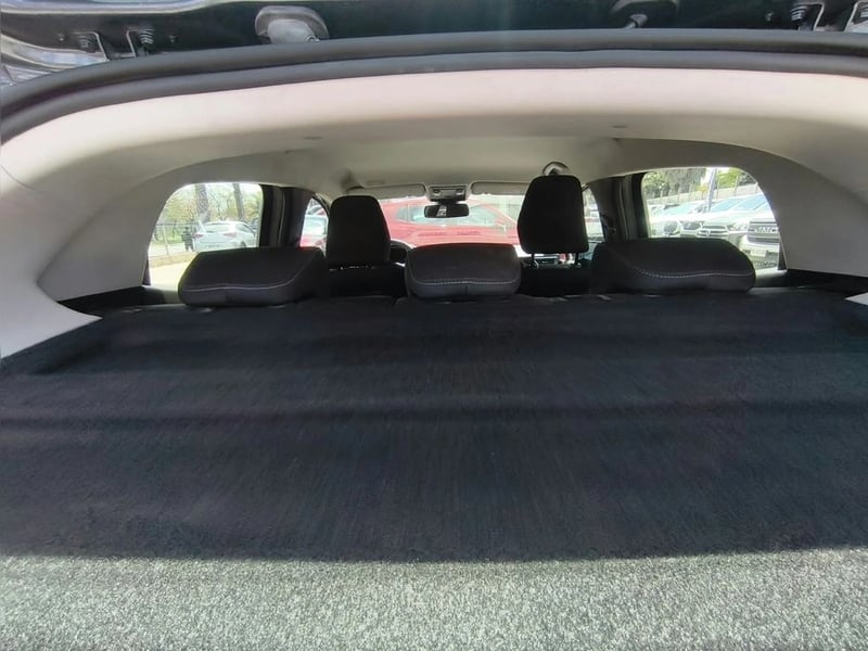 Renault CLIO IV INTENS 1.0T MT 2023 - Imagen 17 de 20