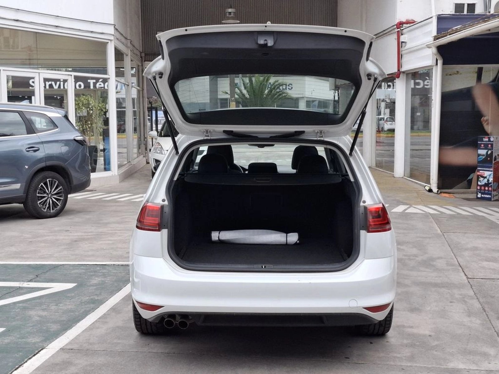 VOLKSWAGEN GOLF 2.0 GTI DSG AT 2017 - Imagen 9 de 20
