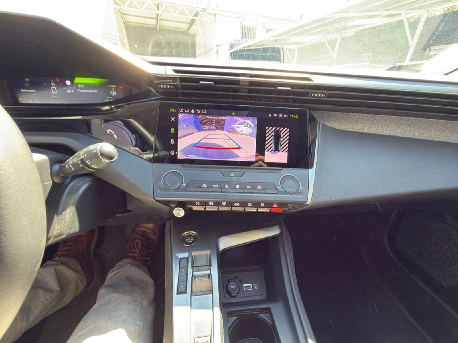 PEUGEOT 308 2023 - Imagen 16 de 19