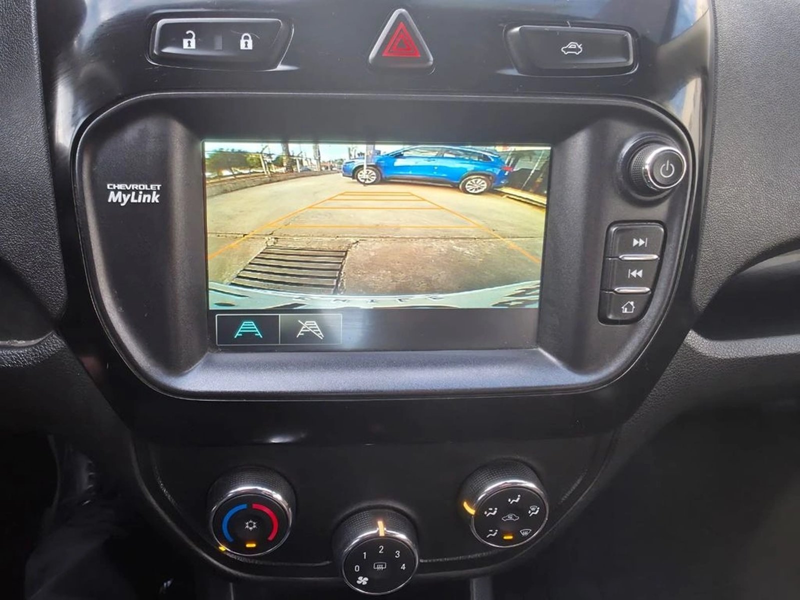 CHEVROLET COBALT LTZ 1.8 MT 2018 - Imagen 15 de 20
