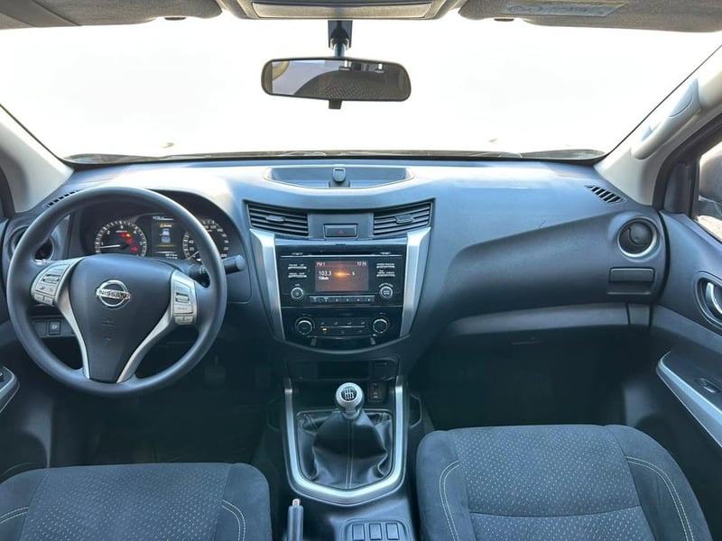 Nissan NP300 DC XE 2.3D MT 2019 - Imagen 9 de 16