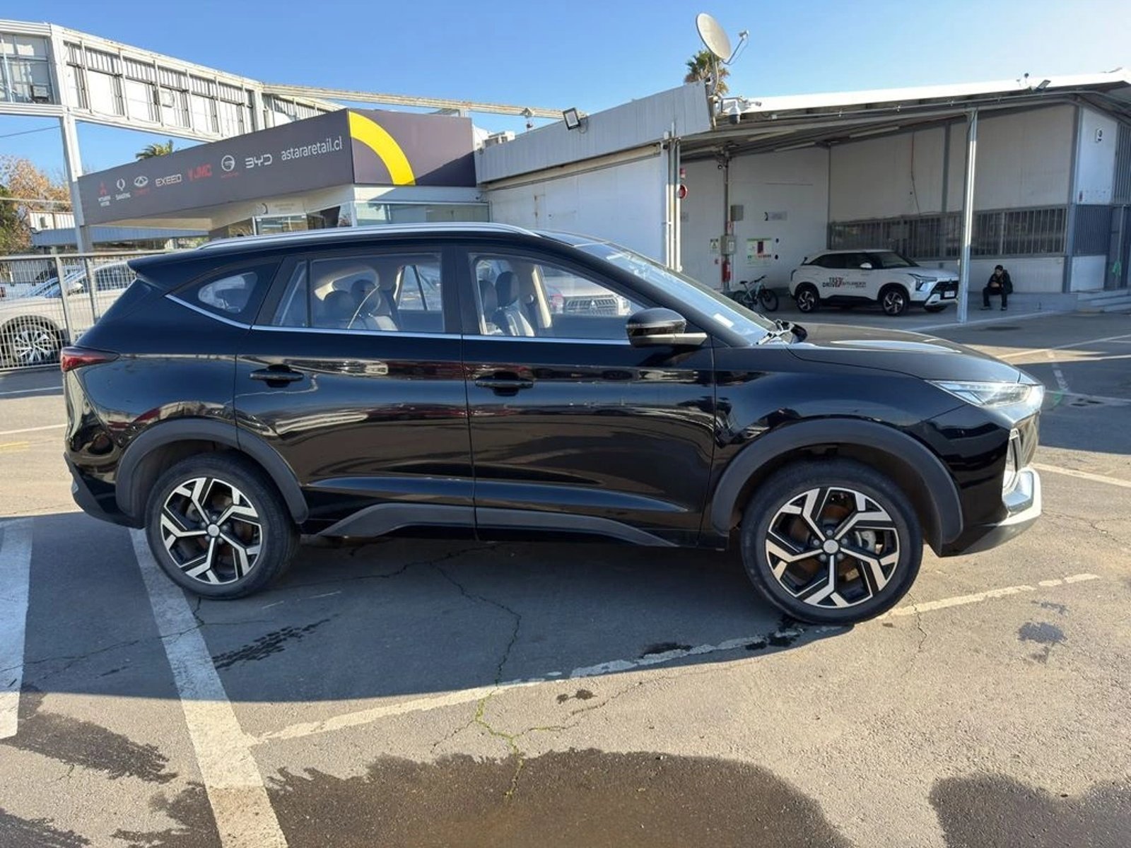 JAC JS8 1.5 LUXURY SE 4X2 6MT 5P 2023 - Imagen 5 de 20