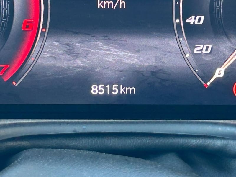 Jeep COMMANDER BLACKHAWK 4X4 2.0 AUT 2026 - Imagen 13 de 15