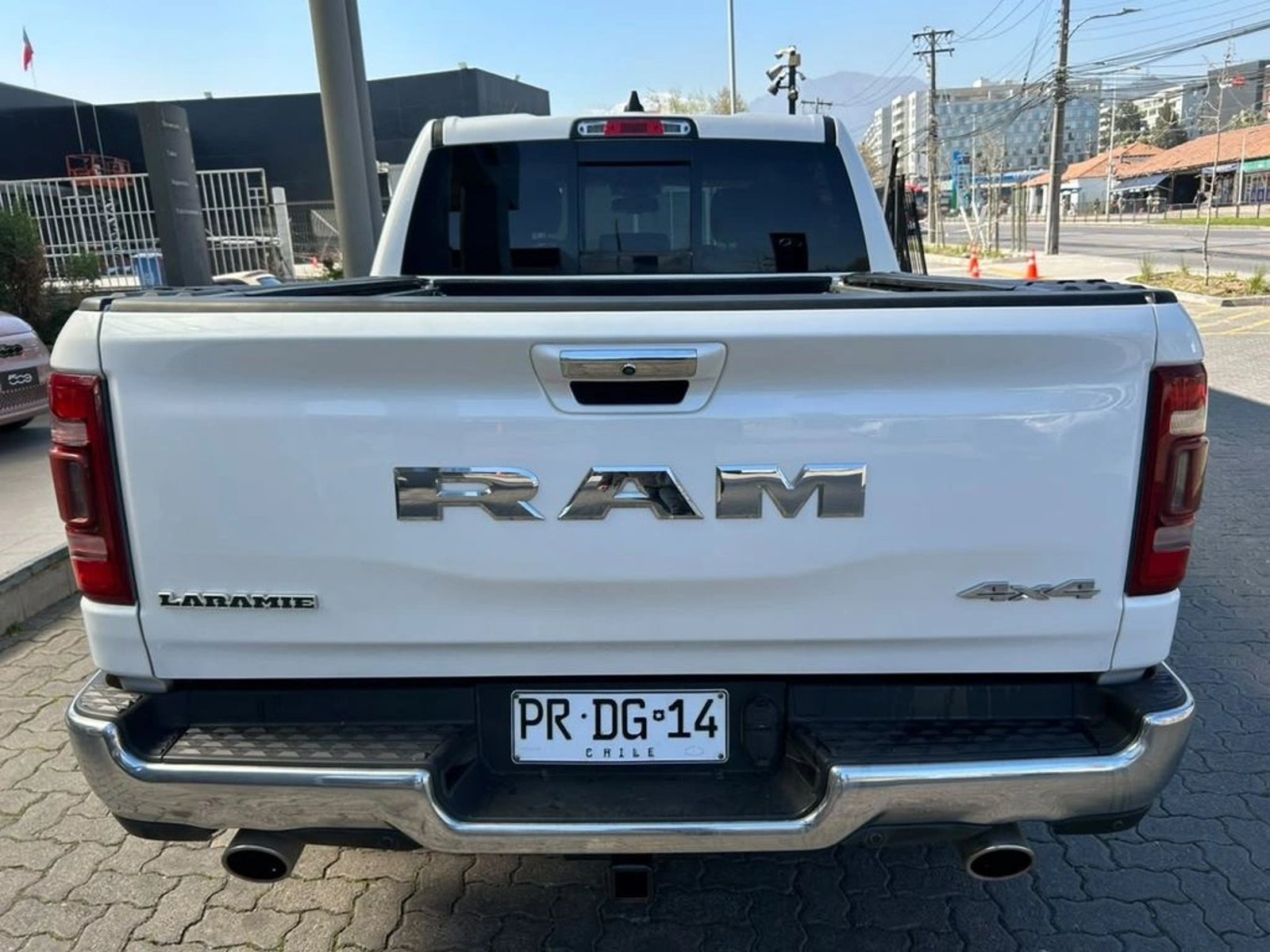 RAM 1500 5.7 LARAMIE 4X4 AT 4P 2020 - Foto 5 de 16