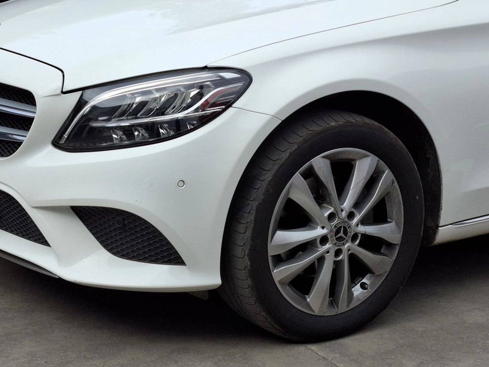 MERCEDES-BENZ C 180 1.6 FL SPORT 4X2 AT 4P 2019 - Foto 4 de 20