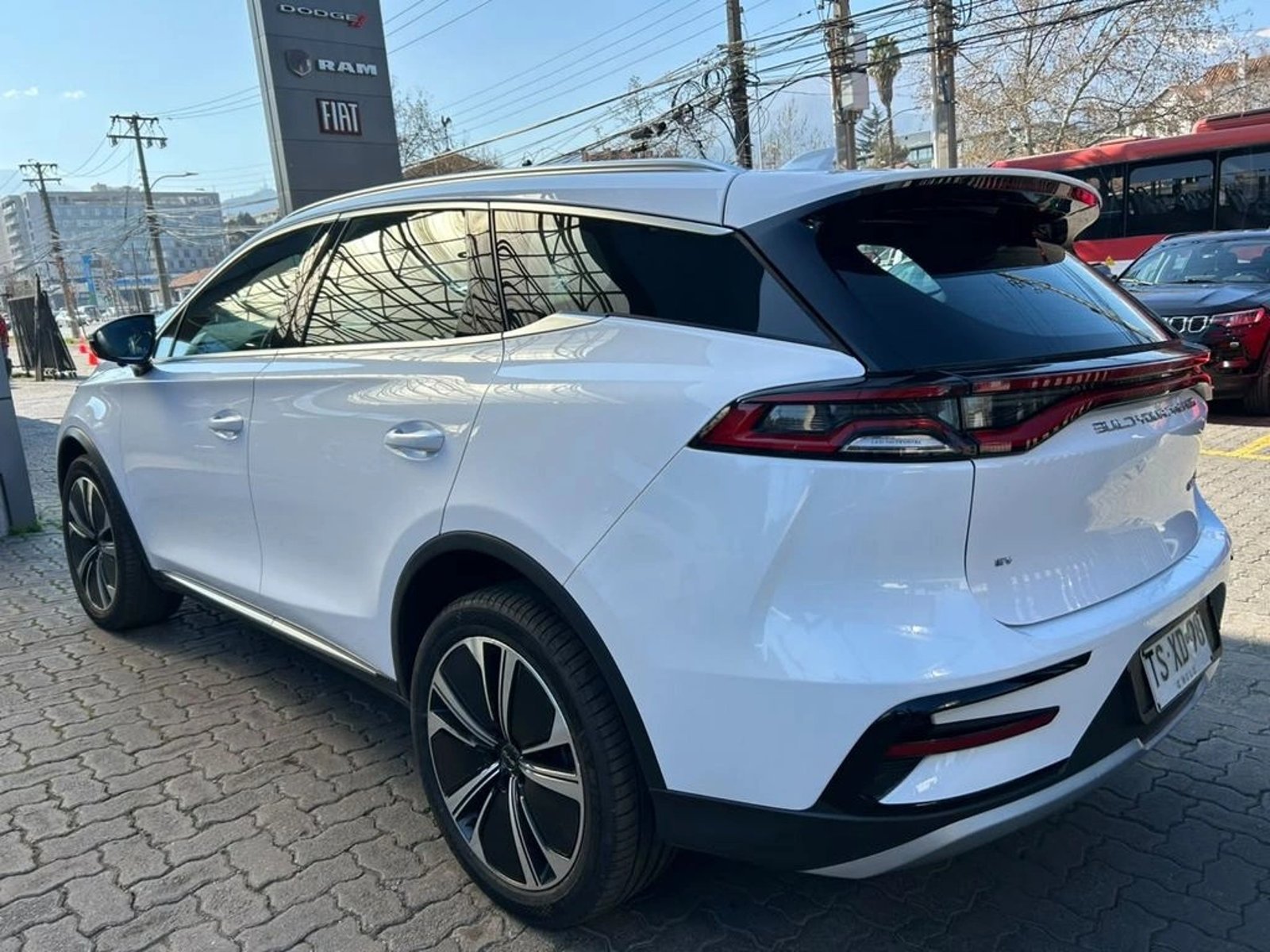 BYD TANG ELECTRICO GS AWD AT 5P 2024 - Foto 4 de 15