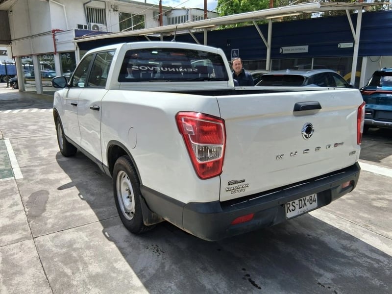 SsangYong GRAND MUSSO 2.2 GRAND LX TD DIESEL 2WD MT6 4P 2022 - Imagen 6 de 18