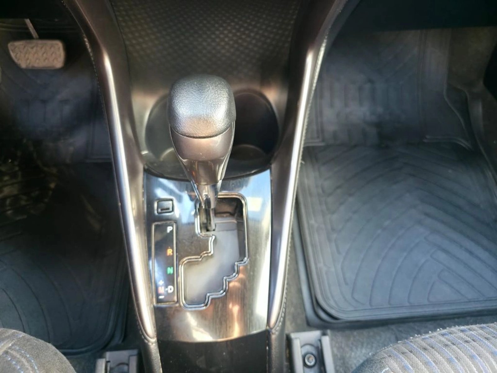 TOYOTA YARIS 2022 - Imagen 18 de 20