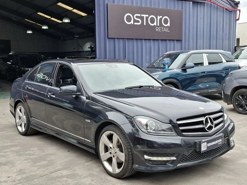 Mercedes-Benz C 250 1.8 4X2 AT 4P 2015 - Imagen 3 de 20