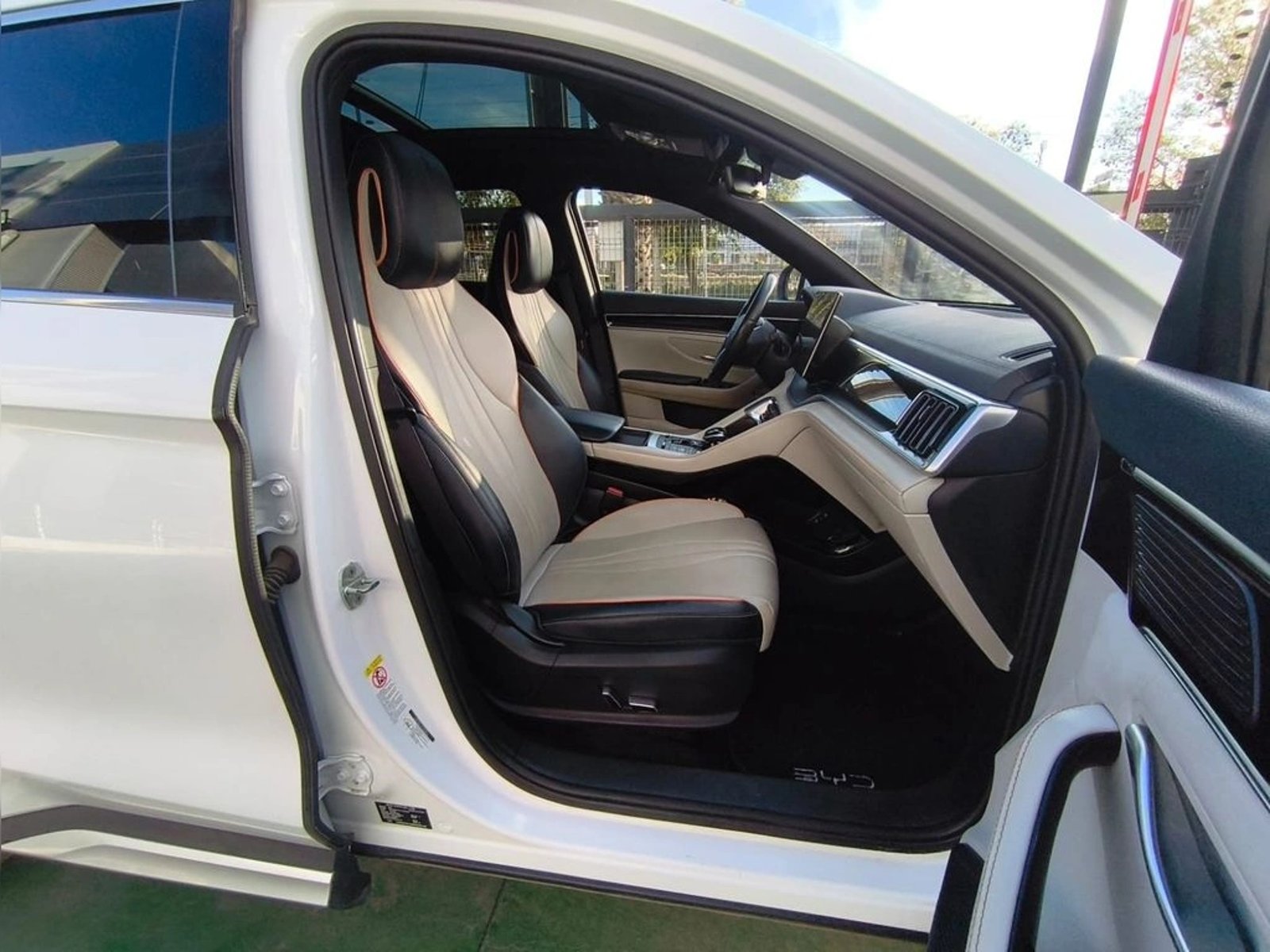 BYD SONG PLUS PLUS DMI 1.5 AUT 2024 - Imagen 19 de 20