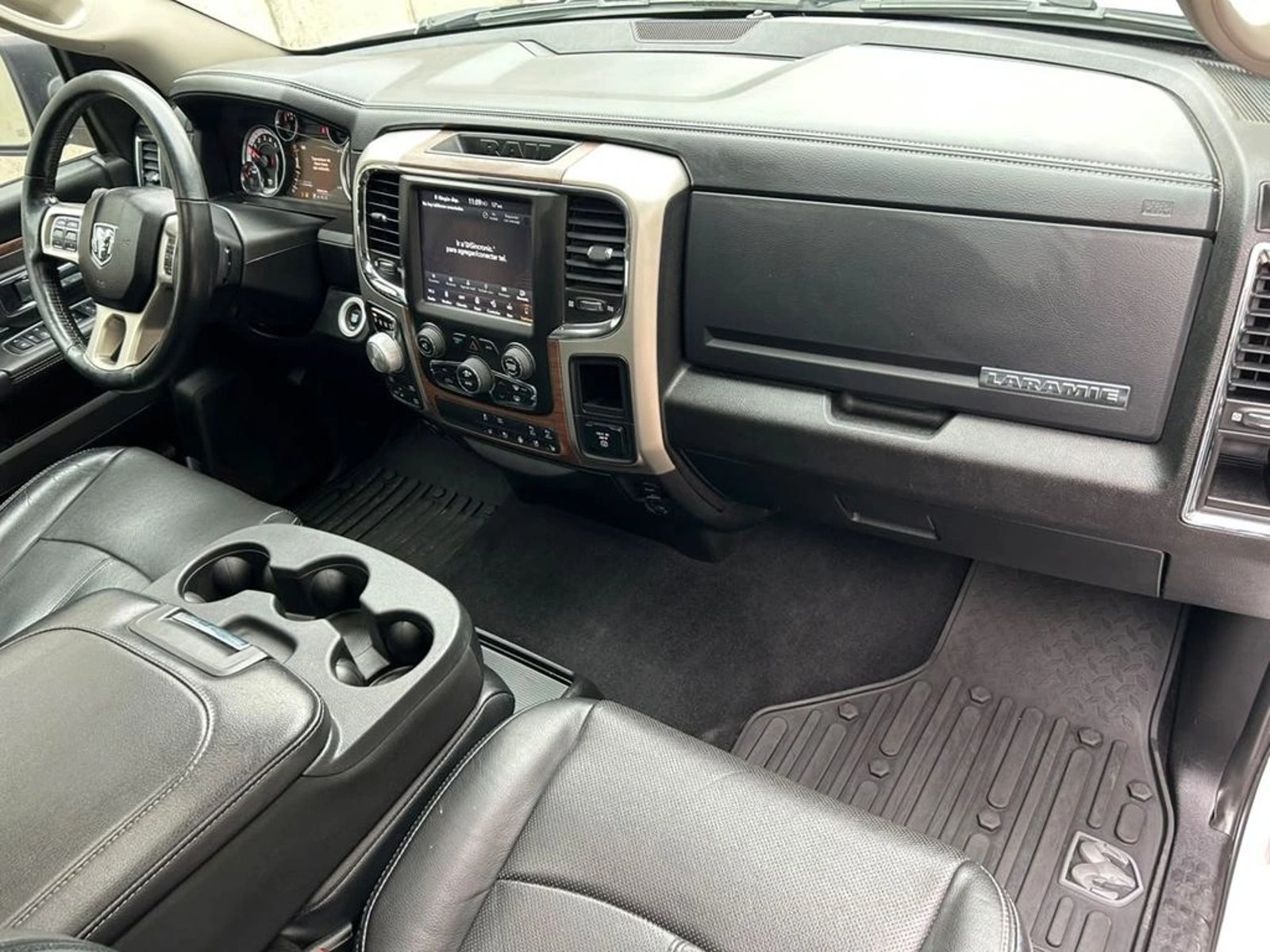 RAM 1500 3.0 LARAMIE TURBO DIESEL 4X4 CREW CAB DOB. CAB. AT 4P 2020 - Imagen 9 de 17