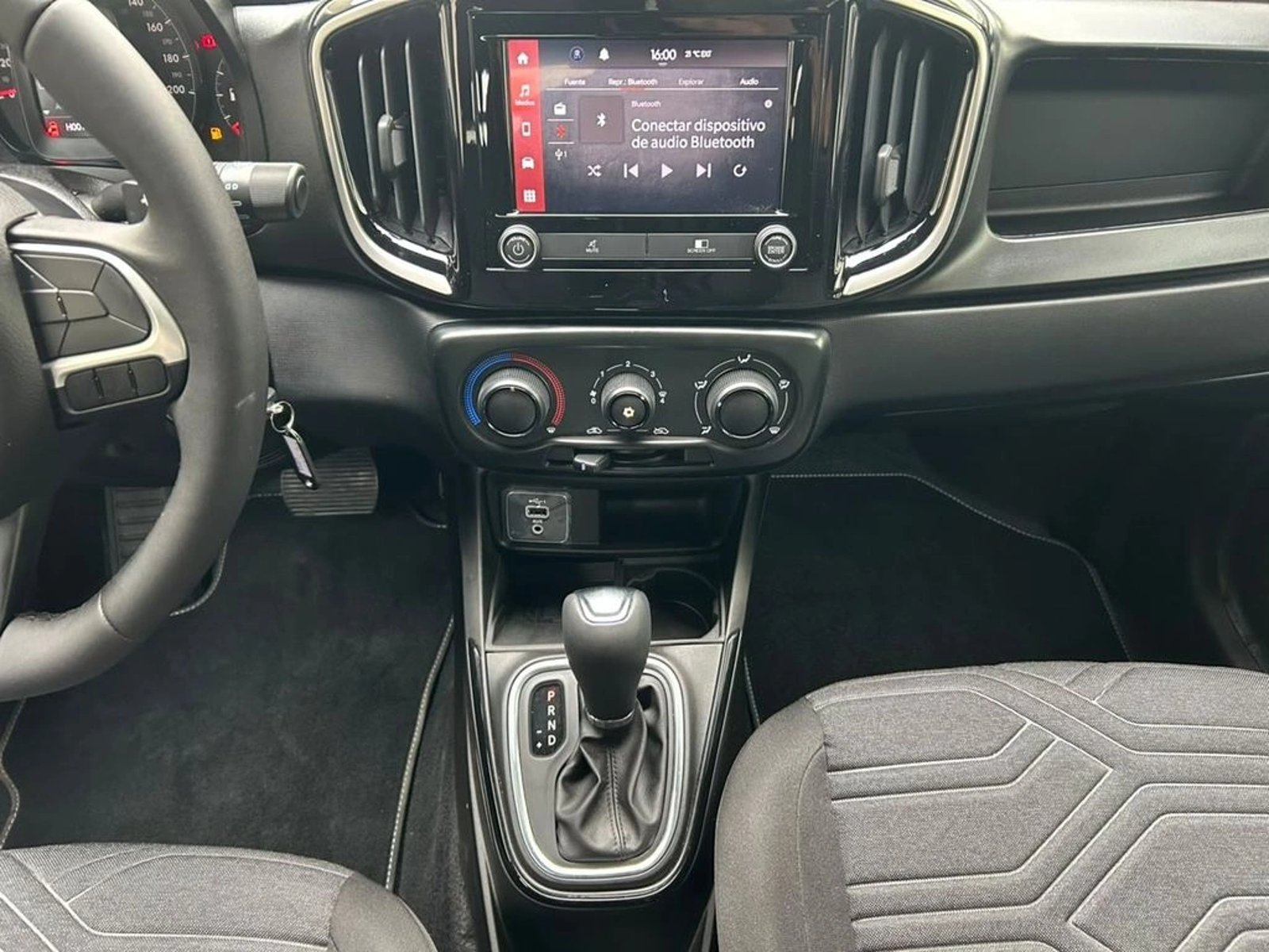 RAM 700 1.3 BIGHORN CD AT 2026 - Imagen 7 de 16