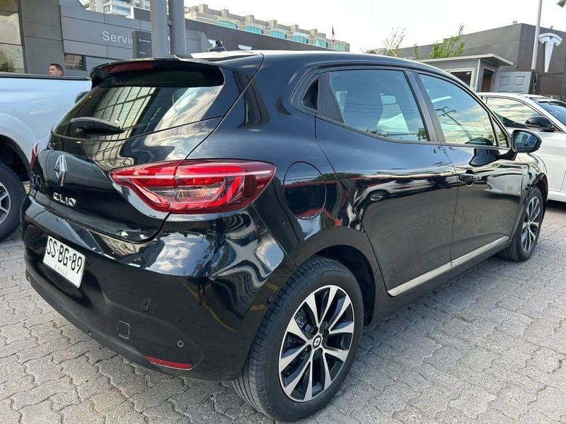 Renault CLIO 1.0T ZEN 4X2 MT 5P 2023 - Imagen 6 de 16