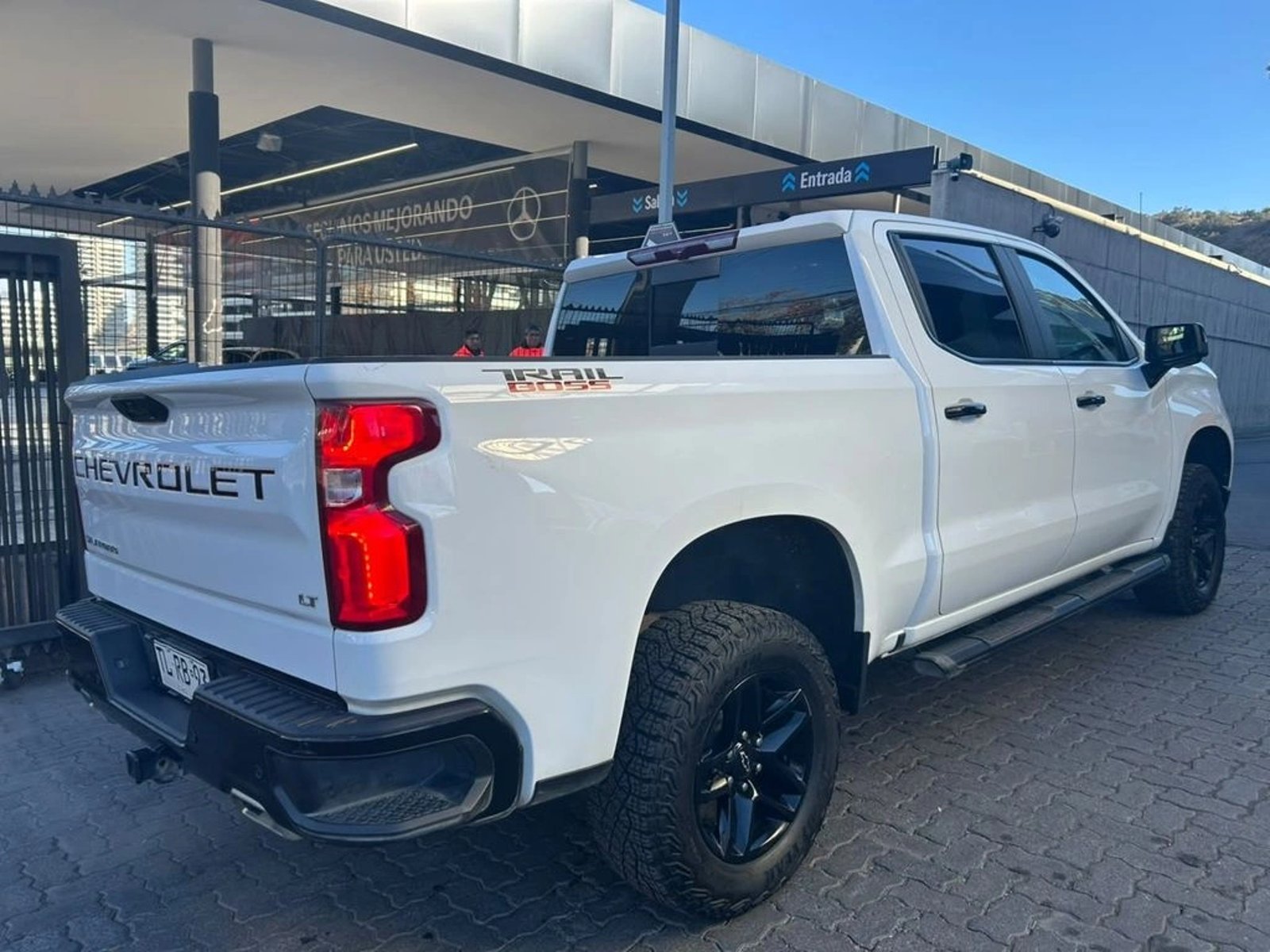 CHEVROLET SILVERADO 6.2 ZR2 AT 4X4 2024 - Imagen 7 de 16