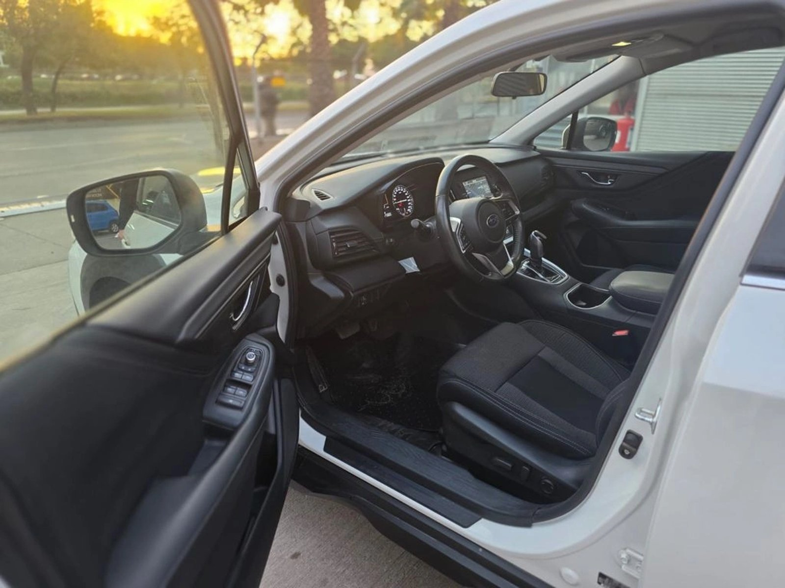 SUBARU OUTBACK 2024 - Imagen 11 de 20