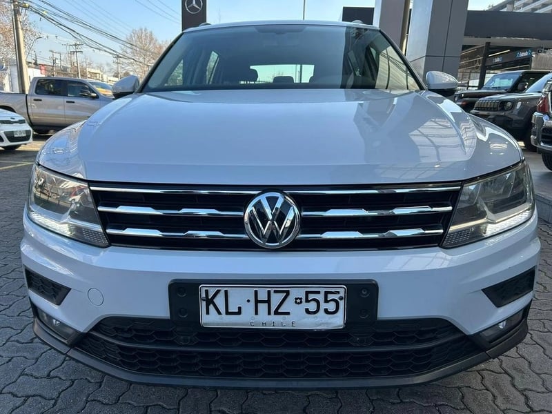 Volkswagen TIGUAN 1.4 TSI COMFORTLINE 150HP MT 2018 - Imagen 3 de 17