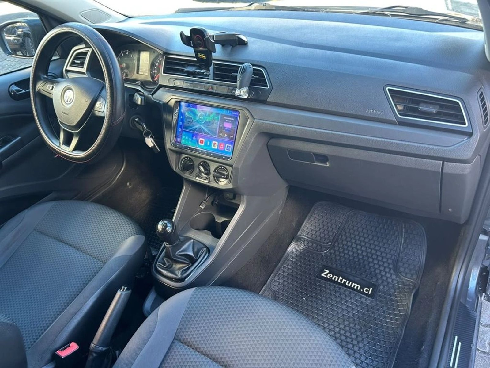 Volkswagen GOL 1.6 COMFORTLINE MT 2021 - Imagen 13 de 17