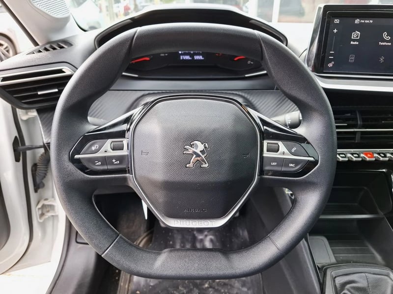 Peugeot 208 1.2 STYLE PURETECH 75 4X2 MT 5P 2023 - Imagen 16 de 20