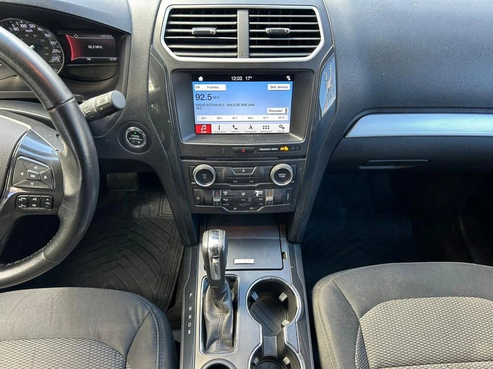 Ford EXPLORER 3.5 XLT 4X2 3 CORRIDAS AT 5P 2017 - Imagen 8 de 16