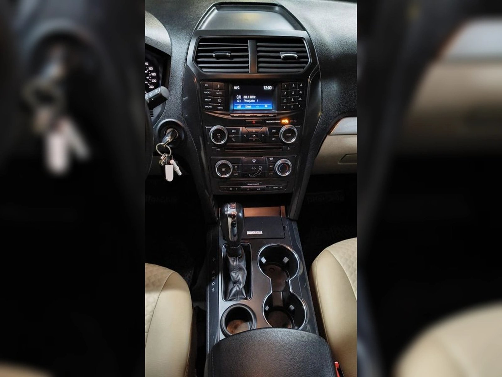 Ford EXPLORER 2.3 ECOBOOST 4X2 AT 5P 2018 - Imagen 13 de 17