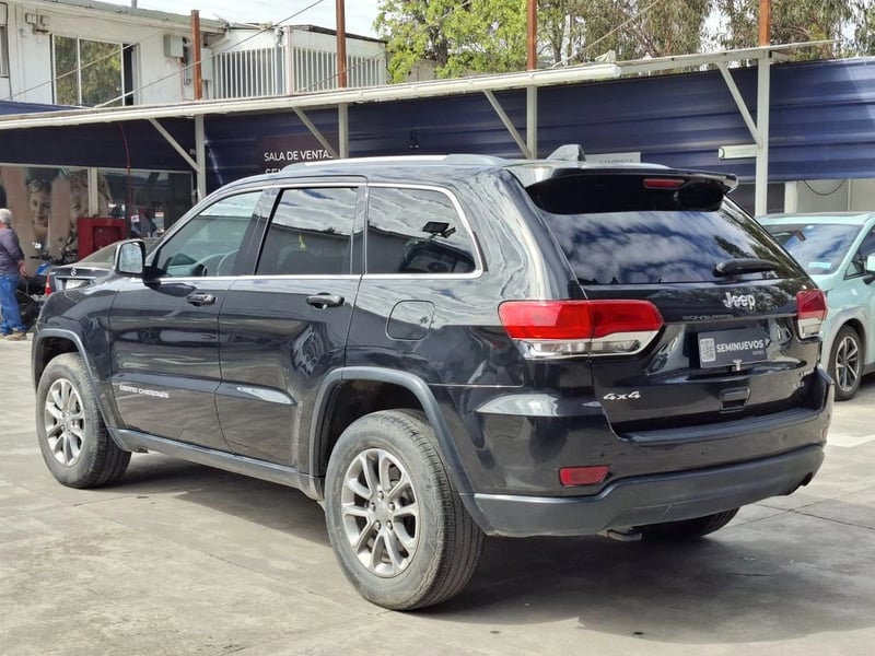 Jeep GRAND CHEROKEE 3.6 LIMITED AT 4X4 2015 - Imagen 8 de 20