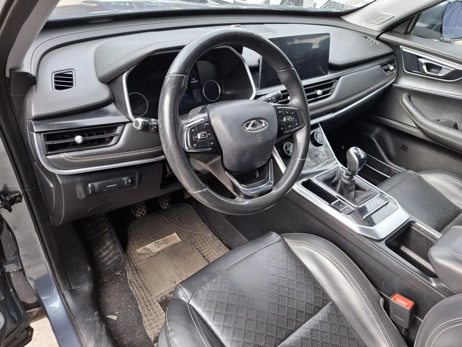 Chery TIGGO 8 MT 1.5 2022 - Imagen 13 de 20