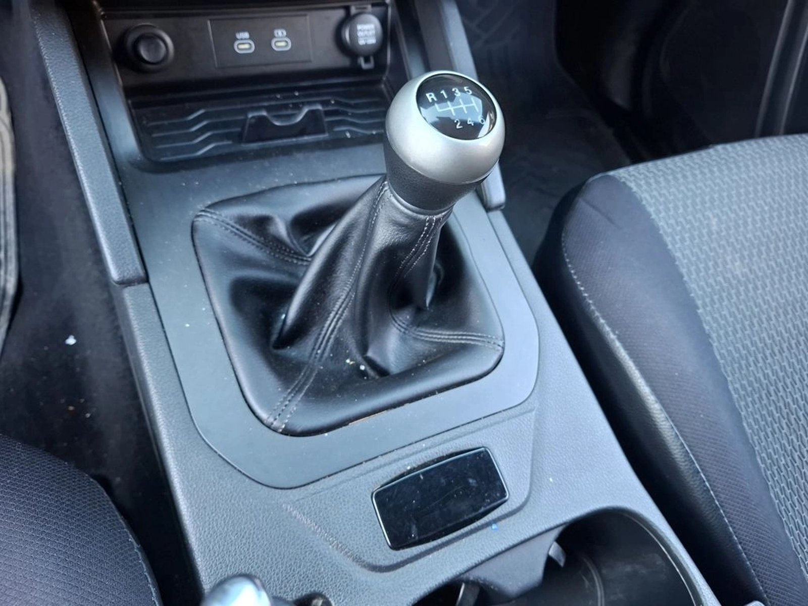 SSANGYONG MUSSO 2.2 TD GRAND LX DIESEL 2WD MT6 4P 2025 - Imagen 19 de 20