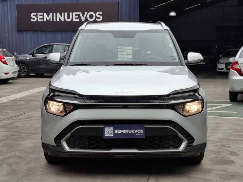 Kia CARENS 1.5L LX 4X2 6MT 5P 2025 - Imagen 3 de 20
