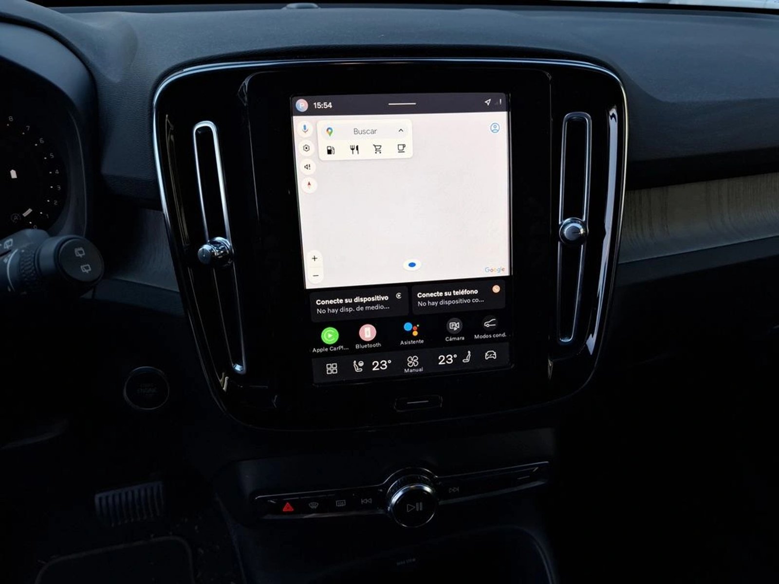VOLVO XC40 2.0 B4 ULTIMATE HIBRIDO FWD AT 5P 2023 - Imagen 17 de 20