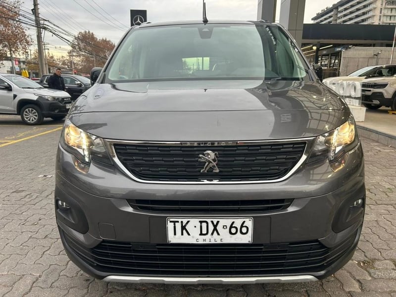Peugeot RIFTER 1.2 ALLURE PURETECH 130 AT 2024 - Imagen 3 de 17
